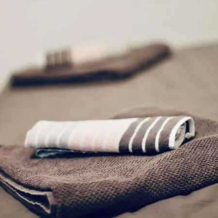 公寓 Dalmatian White Shell *